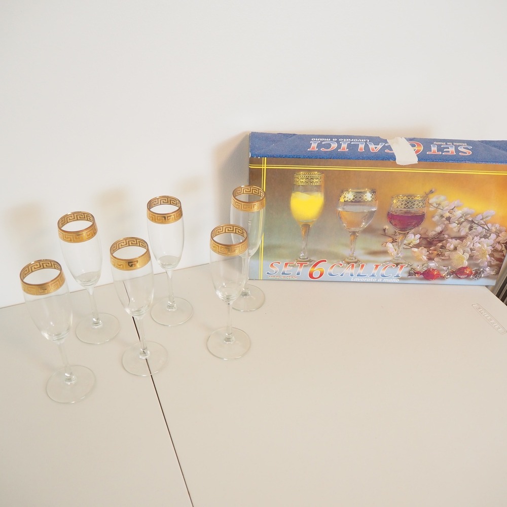 Vtg Gold Rimmed Glass Champagne Flutes Six Pcs Made in Italy Greek Key Art Deco - Picture 3 of 10